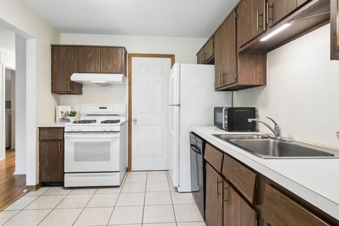 Tiny photo for 1160 Northbury Lane #C1, Wheeling, IL 60090 (MLS # 12712846)