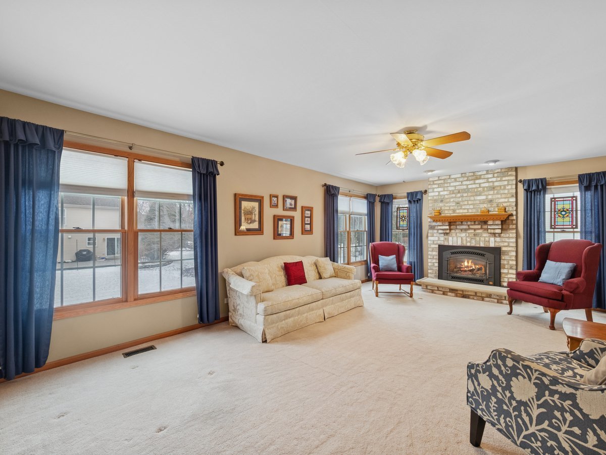 1995 Bridlewood Drive