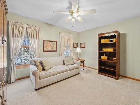 Tiny photo for 1995 Bridlewood Drive, Hoffman Estates, IL 60192 (MLS # 12531503)