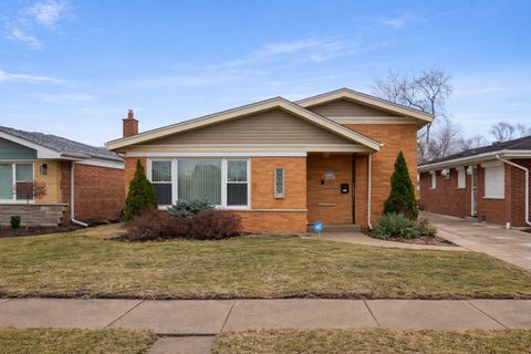 Tiny photo for 14521 Kenwood Avenue, Dolton, IL 60419 (MLS # 12590975)