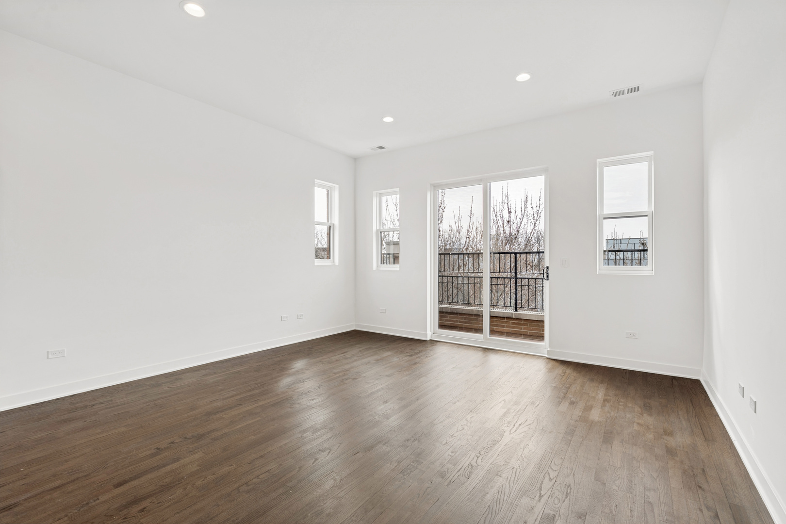 1952 W Ohio Street 3E