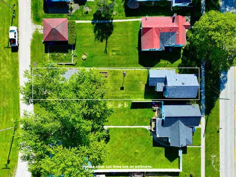 Tiny photo for 207 E Taylor Street, Grant Park, IL 60940 (MLS # 12706604)