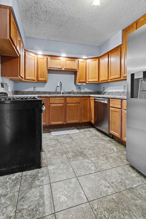 Tiny photo for 207 E Taylor Street, Grant Park, IL 60940 (MLS # 12706604)