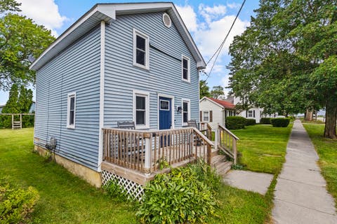 Photo of 207 E Taylor Street, Grant Park, IL 60940 (MLS # 12706604)