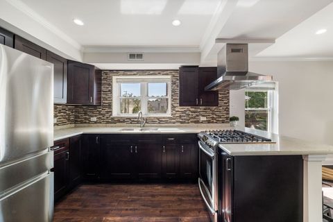 Tiny photo for 7905 Garden Court, Bridgeview, IL 60455 (MLS # 12491286)