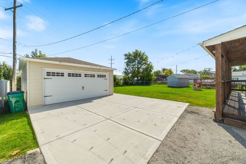 Tiny photo for 7905 Garden Court, Bridgeview, IL 60455 (MLS # 12491286)