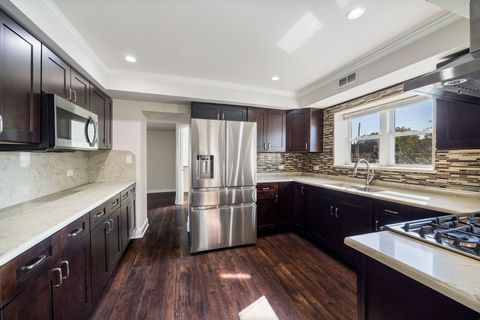 Tiny photo for 7905 Garden Court, Bridgeview, IL 60455 (MLS # 12491286)