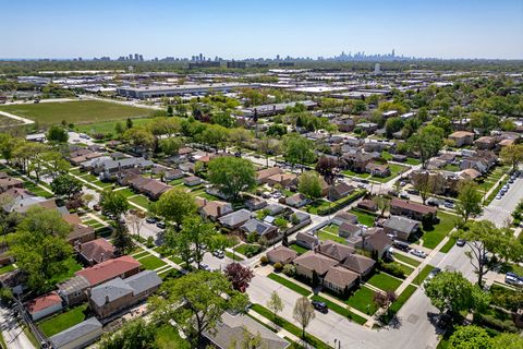 Tiny photo for 3873 Brummel Street, Skokie, IL 60076 (MLS # 12635224)