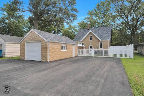 Tiny photo for 719 N Kennedy Drive, Kankakee, IL 60901 (MLS # 12729127)