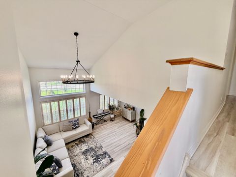 Tiny photo for 1535 Chatfield Court, Roselle, IL 60172 (MLS # 12639239)