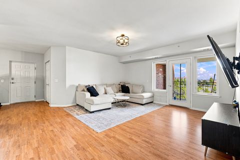 Tiny photo for 16001 S 88th Avenue #403, Orland Park, IL 60462 (MLS # 12708452)