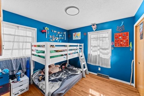 Tiny photo for 2310 W 38th Place, Davenport, IA 52806 (MLS # 12588478)