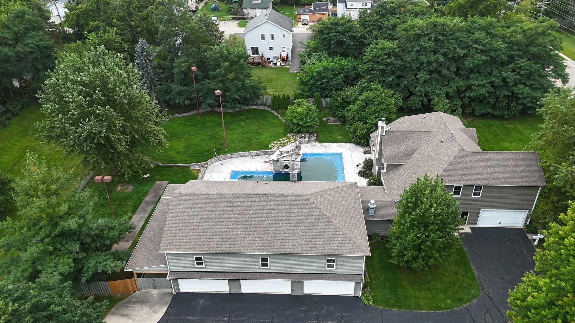 235 E Grand Avenue