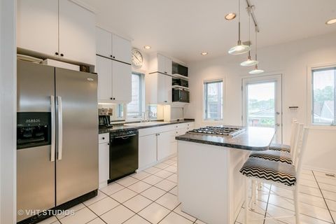 Tiny photo for 1410 E 48th Street, Chicago, IL 60615 (MLS # 12609396)