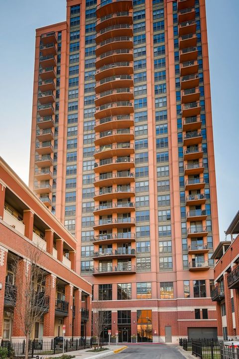 Photo of 330 N Jefferson Street #805, Chicago, IL 60661 (MLS # 12578874)
