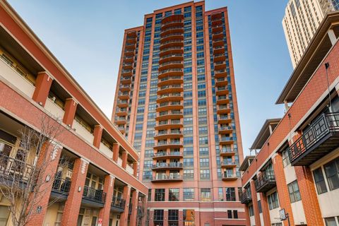 Tiny photo for 330 N Jefferson Street #805, Chicago, IL 60661 (MLS # 12578874)