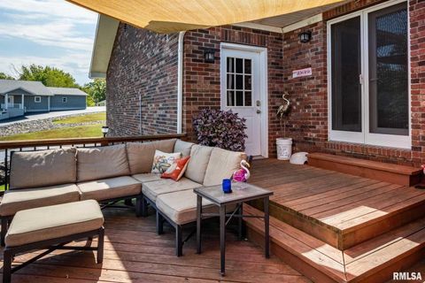 Tiny photo for 622 Dongola Court, Creal Springs, IL 62922 (MLS # QC4267233)