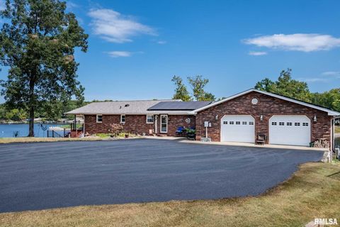 Tiny photo for 622 Dongola Court, Creal Springs, IL 62922 (MLS # QC4267233)