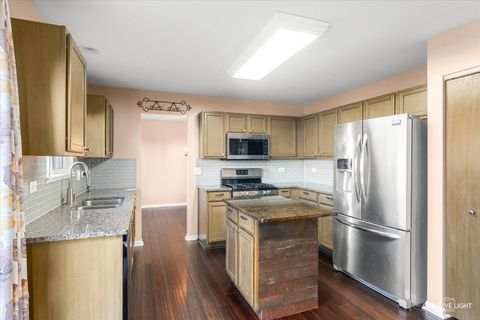 Tiny photo for 506 Hemmingsen Street, Plano, IL 60545 (MLS # 12485126)