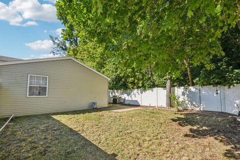 Tiny photo for 10133 W Wadsworth Road, Beach Park, IL 60099 (MLS # 12451662)