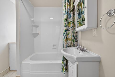 Tiny photo for 810 S Euclid Avenue, Oak Park, IL 60304 (MLS # 12549196)