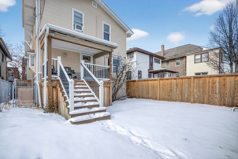 Tiny photo for 810 S Euclid Avenue, Oak Park, IL 60304 (MLS # 12549196)