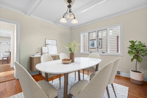 Tiny photo for 810 S Euclid Avenue, Oak Park, IL 60304 (MLS # 12549196)