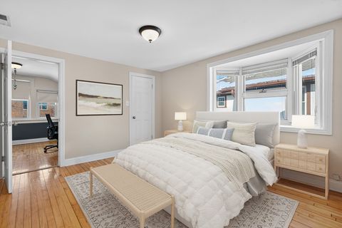 Tiny photo for 810 S Euclid Avenue, Oak Park, IL 60304 (MLS # 12549196)