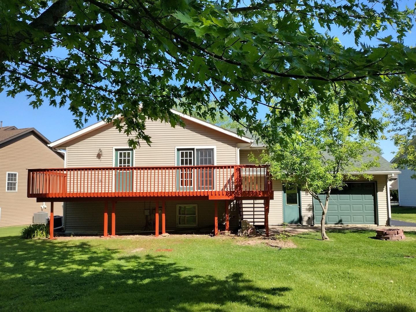 1127 Candlewick Drive NW