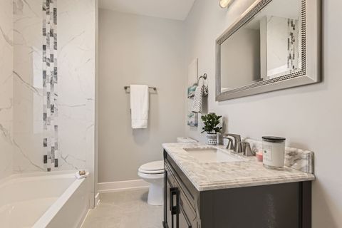 Tiny photo for 7237 S Luella Avenue, Chicago, IL 60649 (MLS # 12313638)