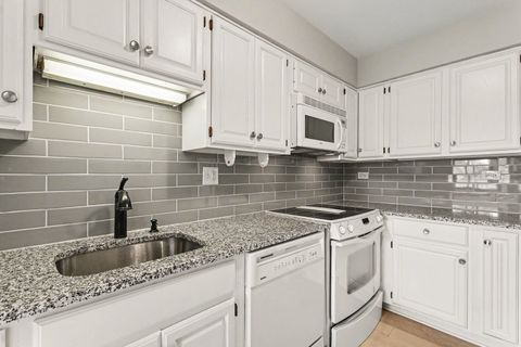 Tiny photo for 541 Verde Drive, Schaumburg, IL 60173 (MLS # 12657158)