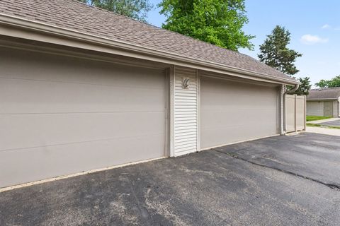 Tiny photo for 541 Verde Drive, Schaumburg, IL 60173 (MLS # 12657158)