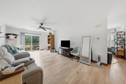 Tiny photo for 182 Aspen Court, North Aurora, IL 60542 (MLS # 12733906)