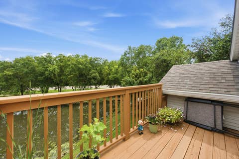 Tiny photo for 182 Aspen Court, North Aurora, IL 60542 (MLS # 12733906)