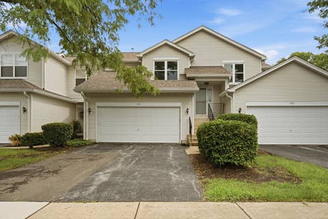 Tiny photo for 182 Aspen Court, North Aurora, IL 60542 (MLS # 12733906)