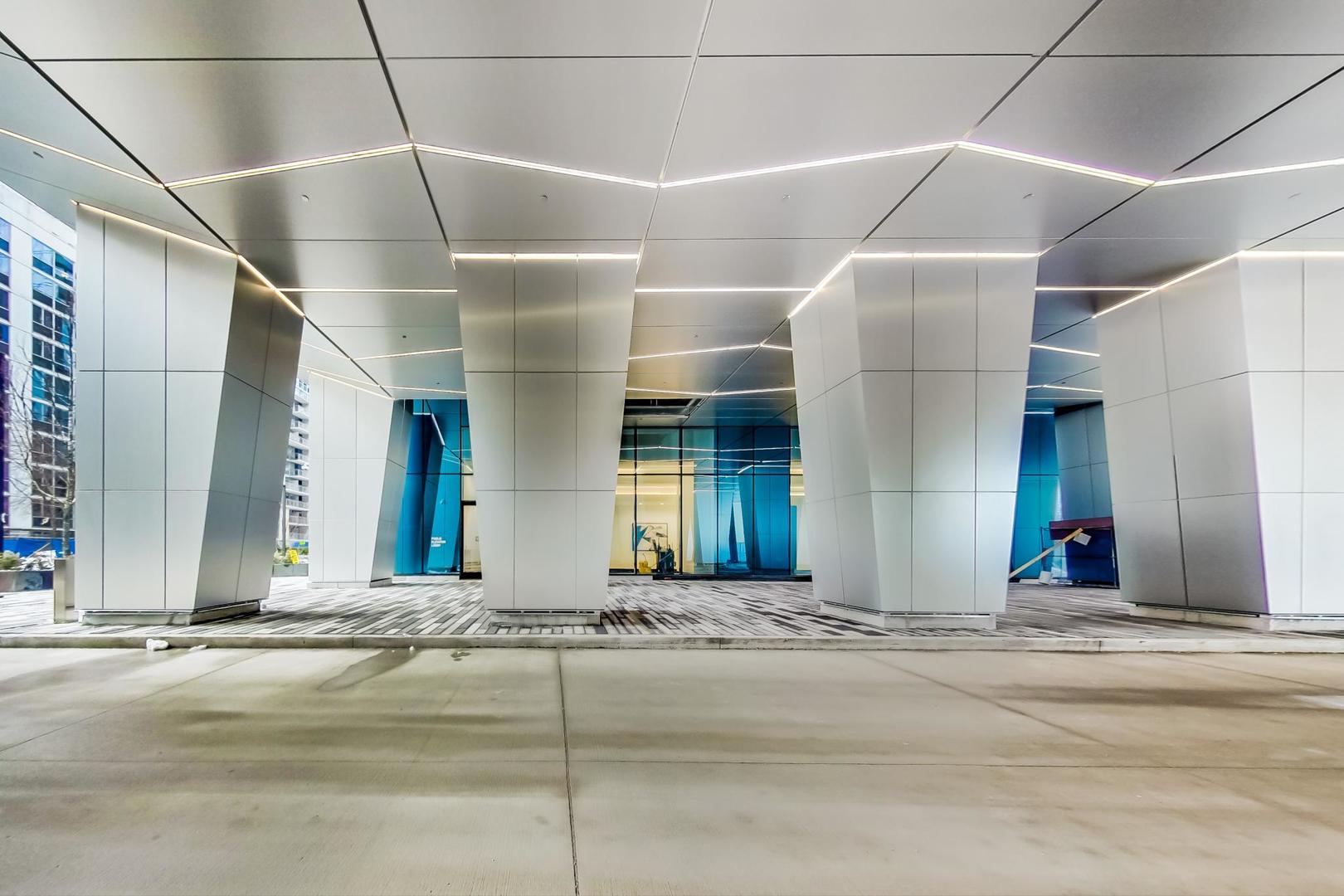 363 E Wacker Drive 4901