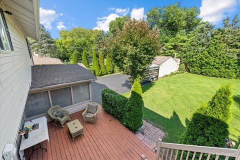 Tiny photo for 2819 Sun Valley Drive, Cary, IL 60013 (MLS # 12456242)