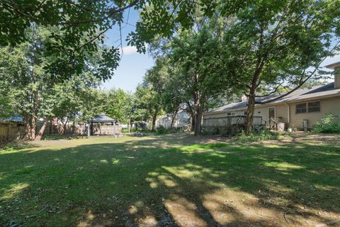 Tiny photo for 11S100 Carpenter Street, Lemont, IL 60439 (MLS # 12485613)