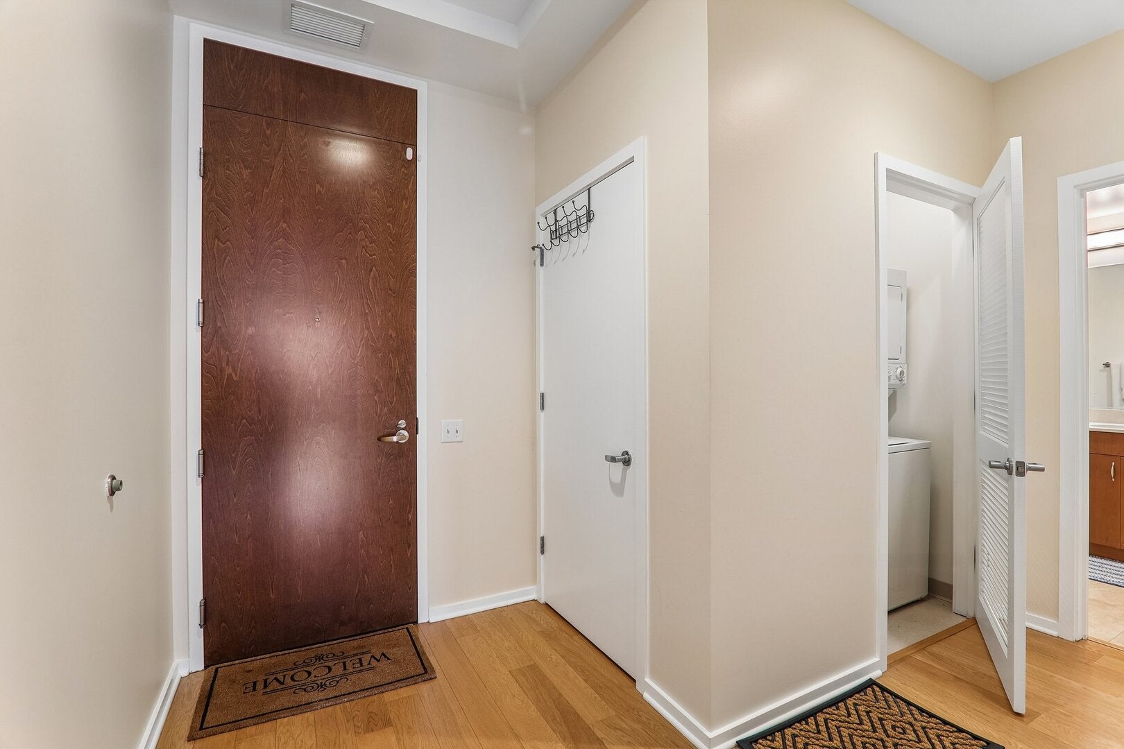 65 E Monroe Street 4407