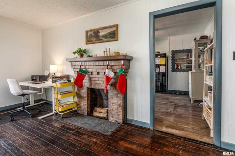 Tiny photo for 501 S BUCHANAN Street, Marion, IL 62959 (MLS # EB460756)