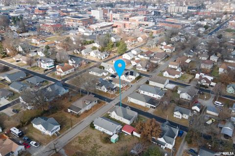 Tiny photo for 501 S BUCHANAN Street, Marion, IL 62959 (MLS # EB460756)