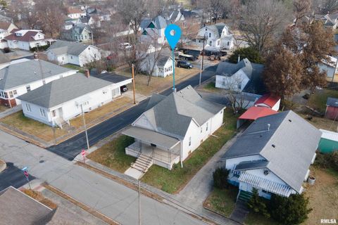 Tiny photo for 501 S BUCHANAN Street, Marion, IL 62959 (MLS # EB460756)