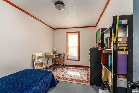 Tiny photo for 501 S BUCHANAN Street, Marion, IL 62959 (MLS # EB460756)