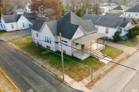 Tiny photo for 501 S BUCHANAN Street, Marion, IL 62959 (MLS # EB460756)