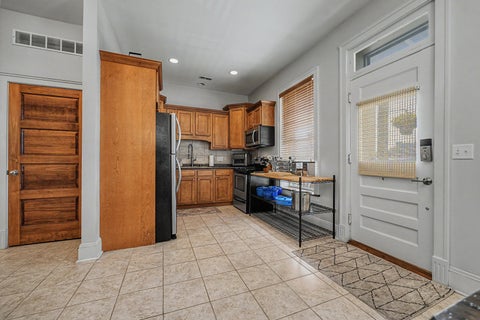 Tiny photo for 116 W Locust Street, Bloomington, IL 61701 (MLS # 12755012)