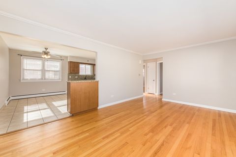 Tiny photo for 2245 Des Plaines Avenue #B, North Riverside, IL 60546 (MLS # 12527417)