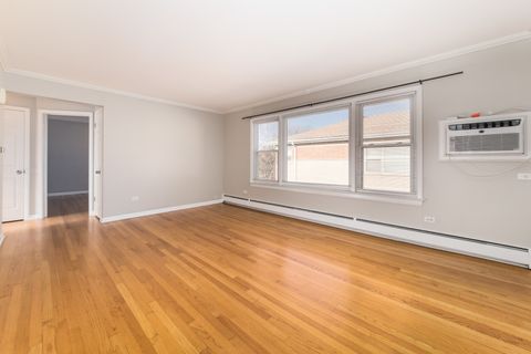 Tiny photo for 2245 Des Plaines Avenue #B, North Riverside, IL 60546 (MLS # 12527417)