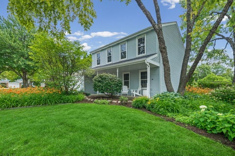 Tiny photo for 281 Tyler Court, Libertyville, IL 60048 (MLS # 12710943)