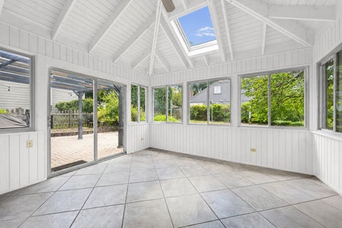 Tiny photo for 281 Tyler Court, Libertyville, IL 60048 (MLS # 12710943)