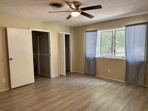 Tiny photo for 806 E Boulevard Street, Marion, IL 62959 (MLS # 12686862)